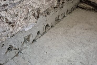 PROVĚTRÁVANÁ PODLAHA V KAPLI